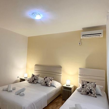 Apartmens Xhenis Lux Ulcinj Kültér fotó