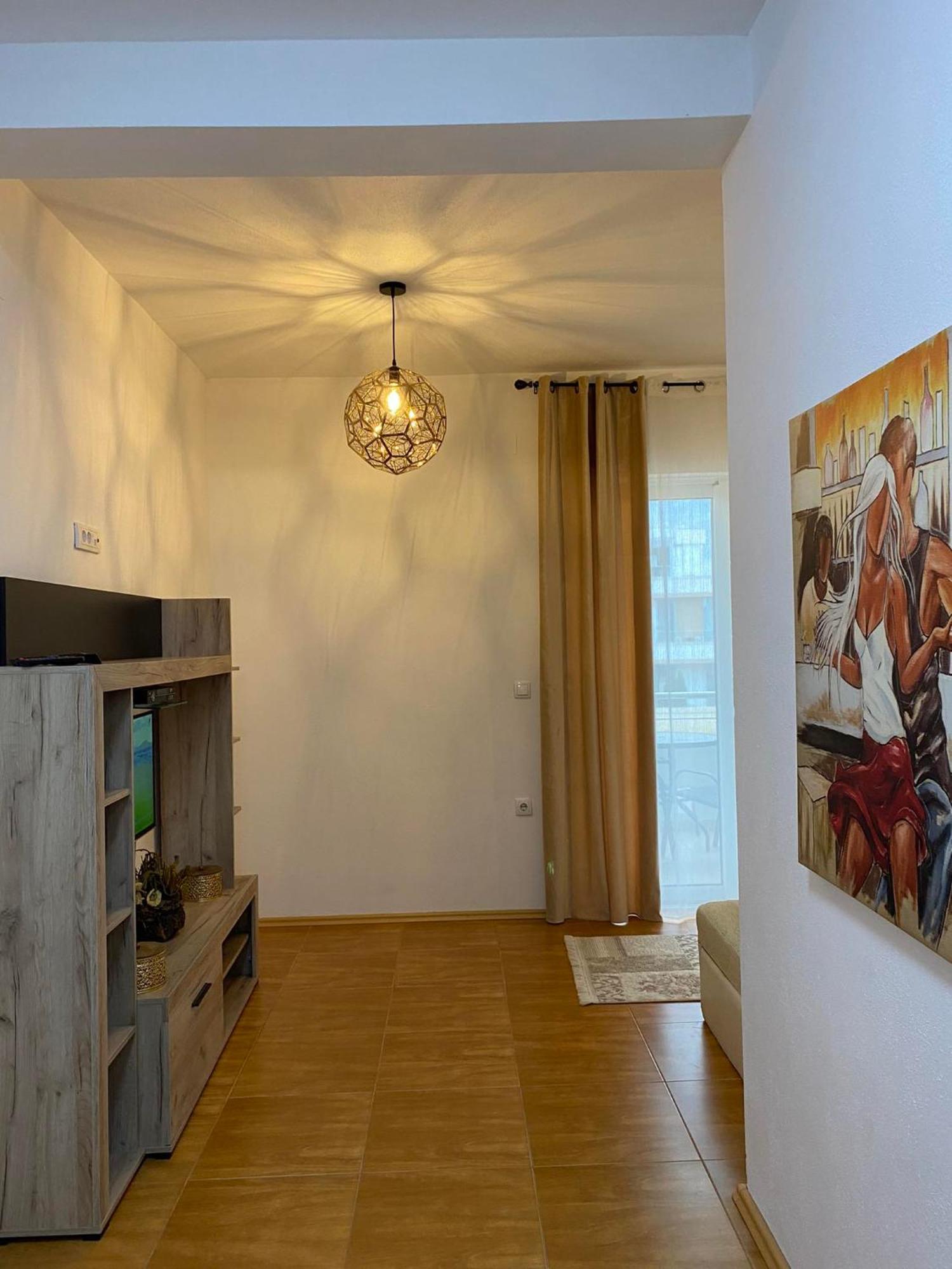Apartmens Xhenis Lux Ulcinj Kültér fotó