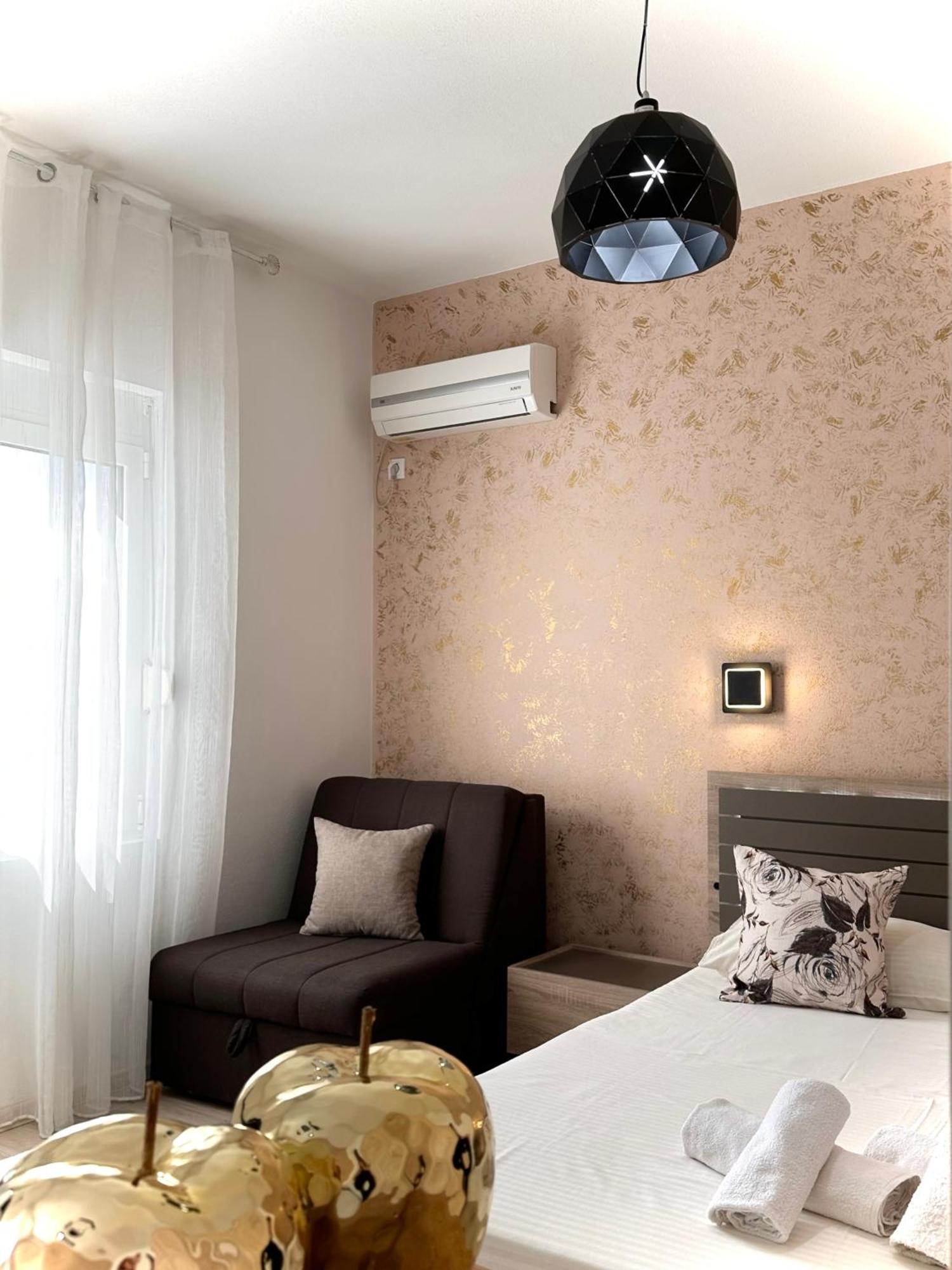 Apartmens Xhenis Lux Ulcinj Kültér fotó