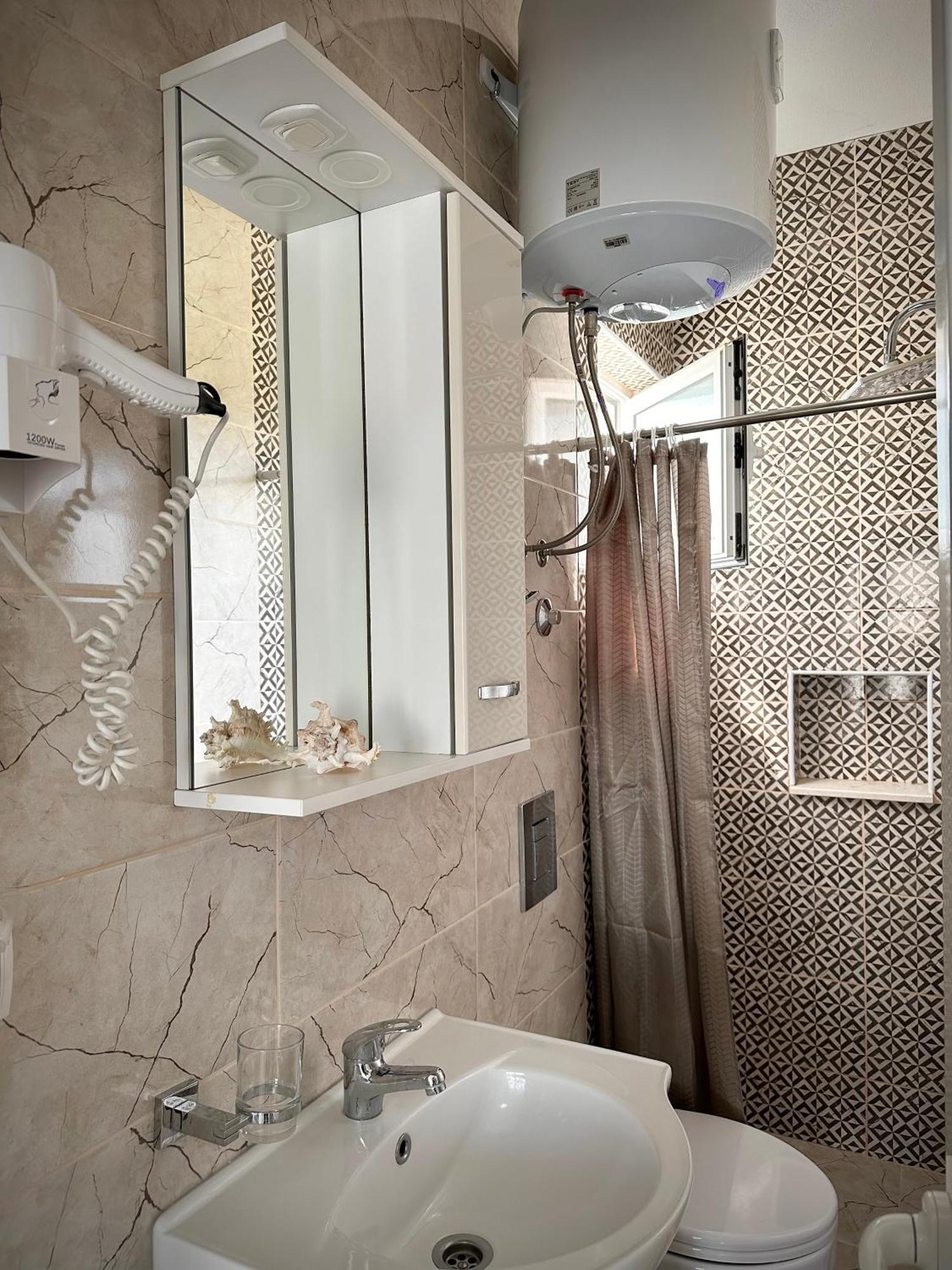 Apartmens Xhenis Lux Ulcinj Kültér fotó