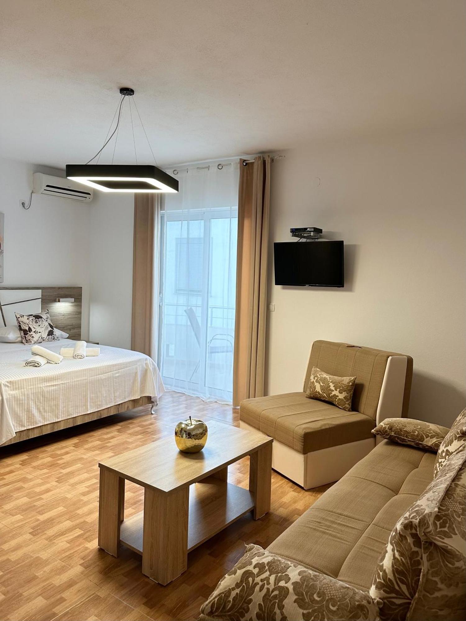 Apartmens Xhenis Lux Ulcinj Kültér fotó