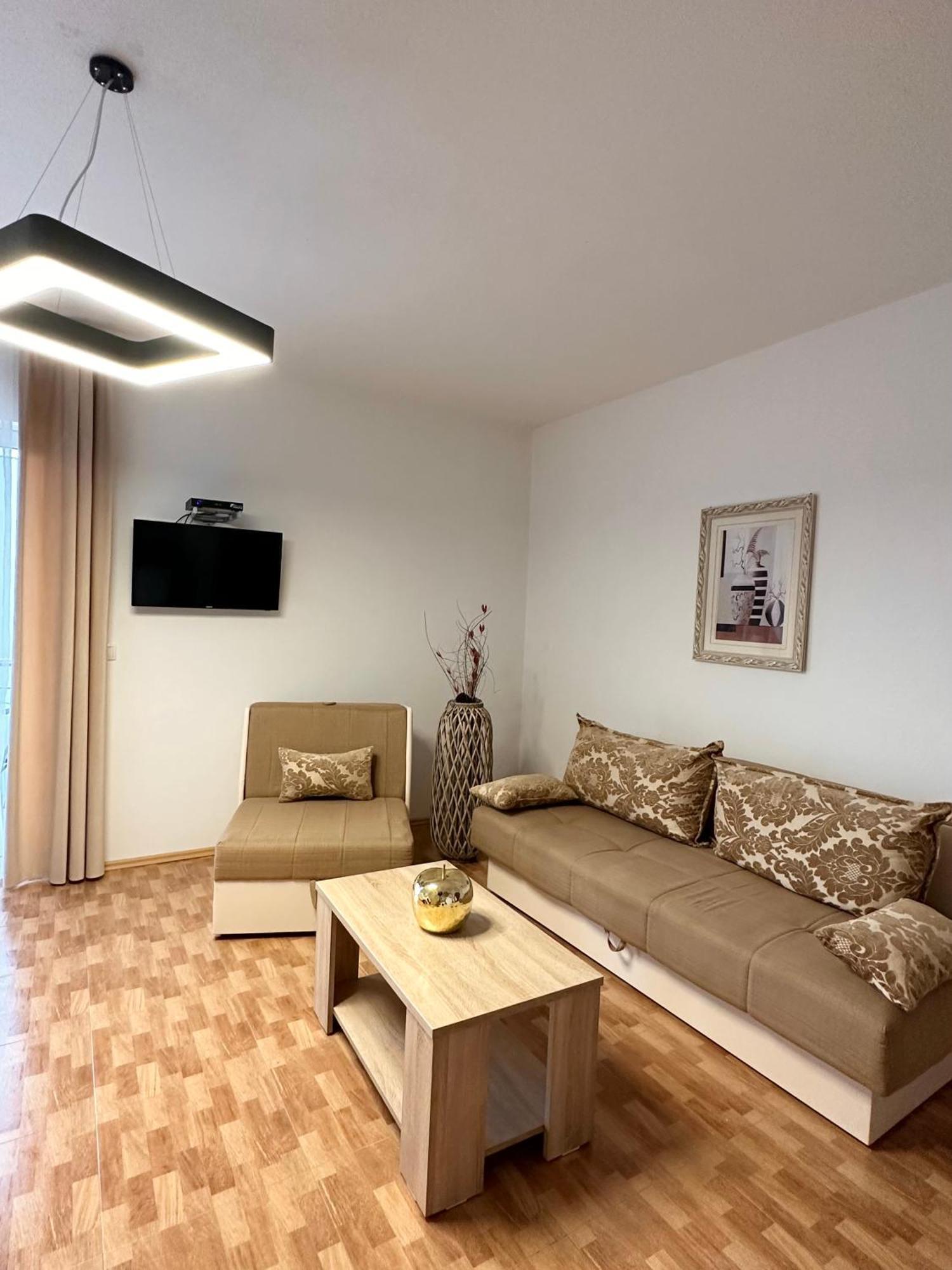 Apartmens Xhenis Lux Ulcinj Kültér fotó