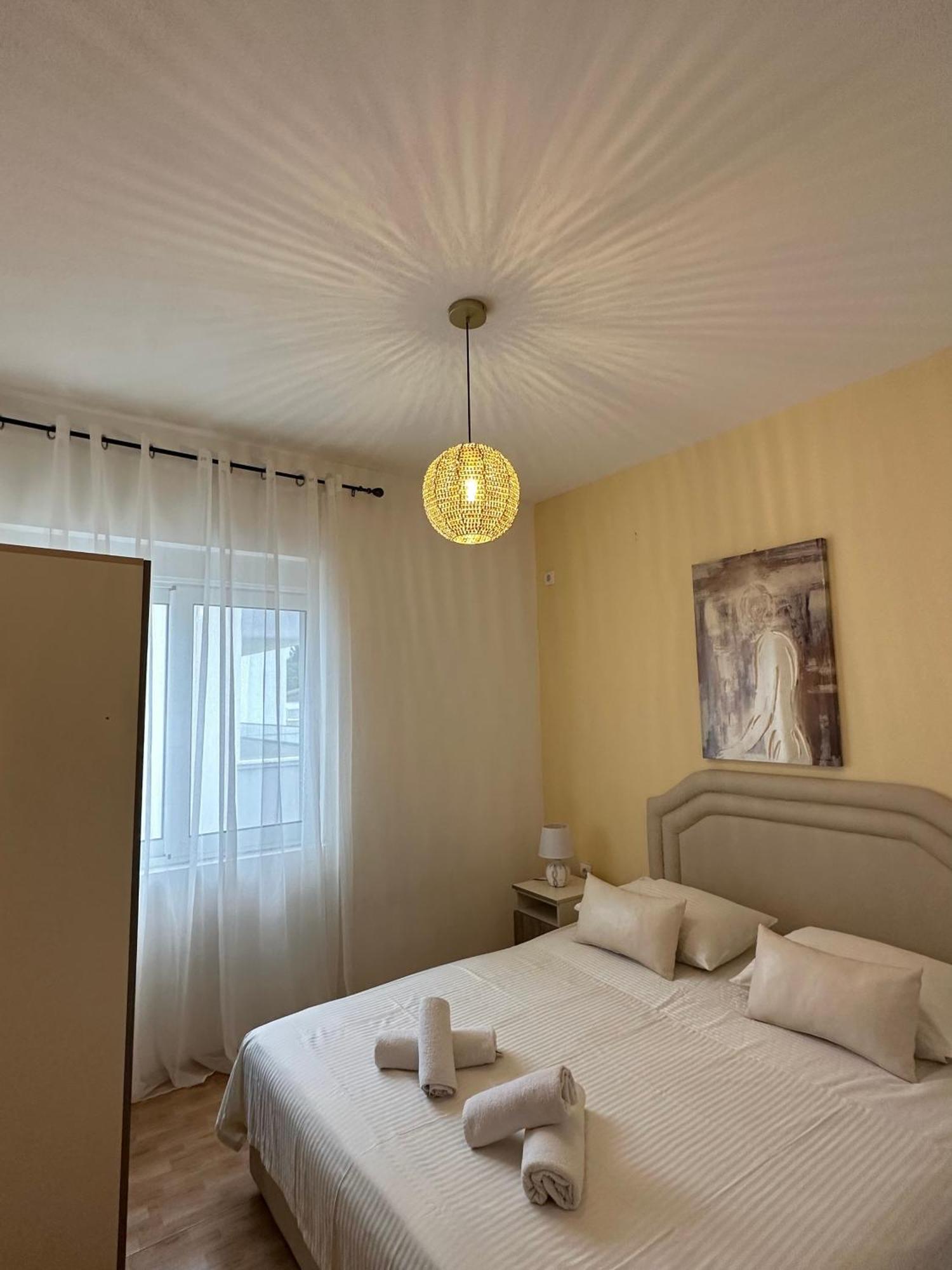 Apartmens Xhenis Lux Ulcinj Kültér fotó