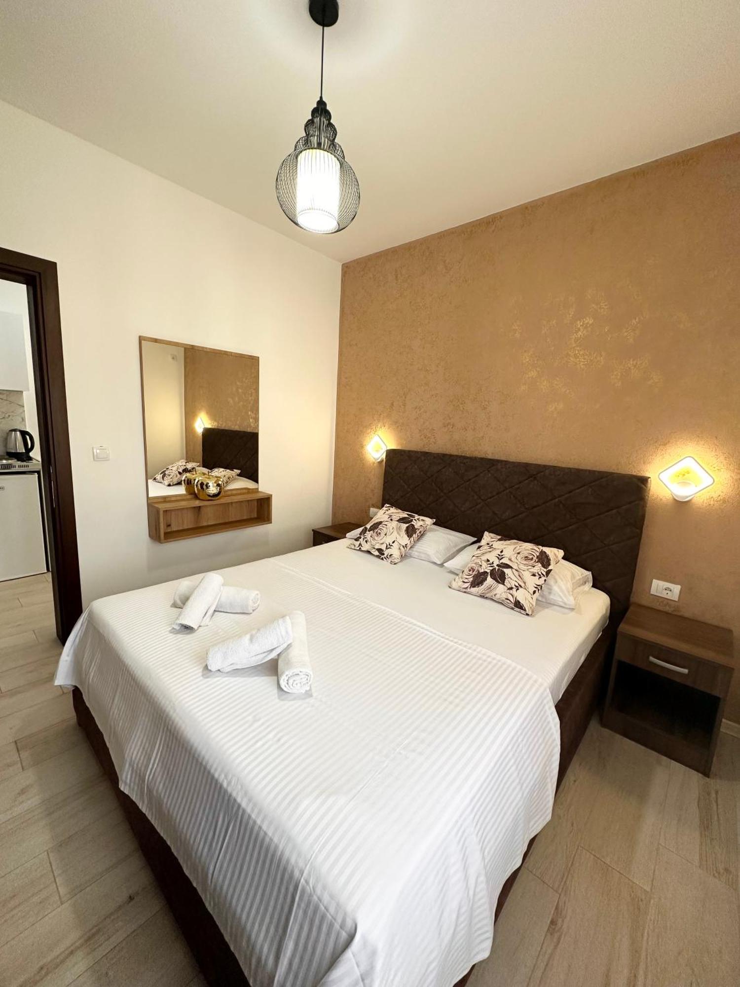 Apartmens Xhenis Lux Ulcinj Kültér fotó