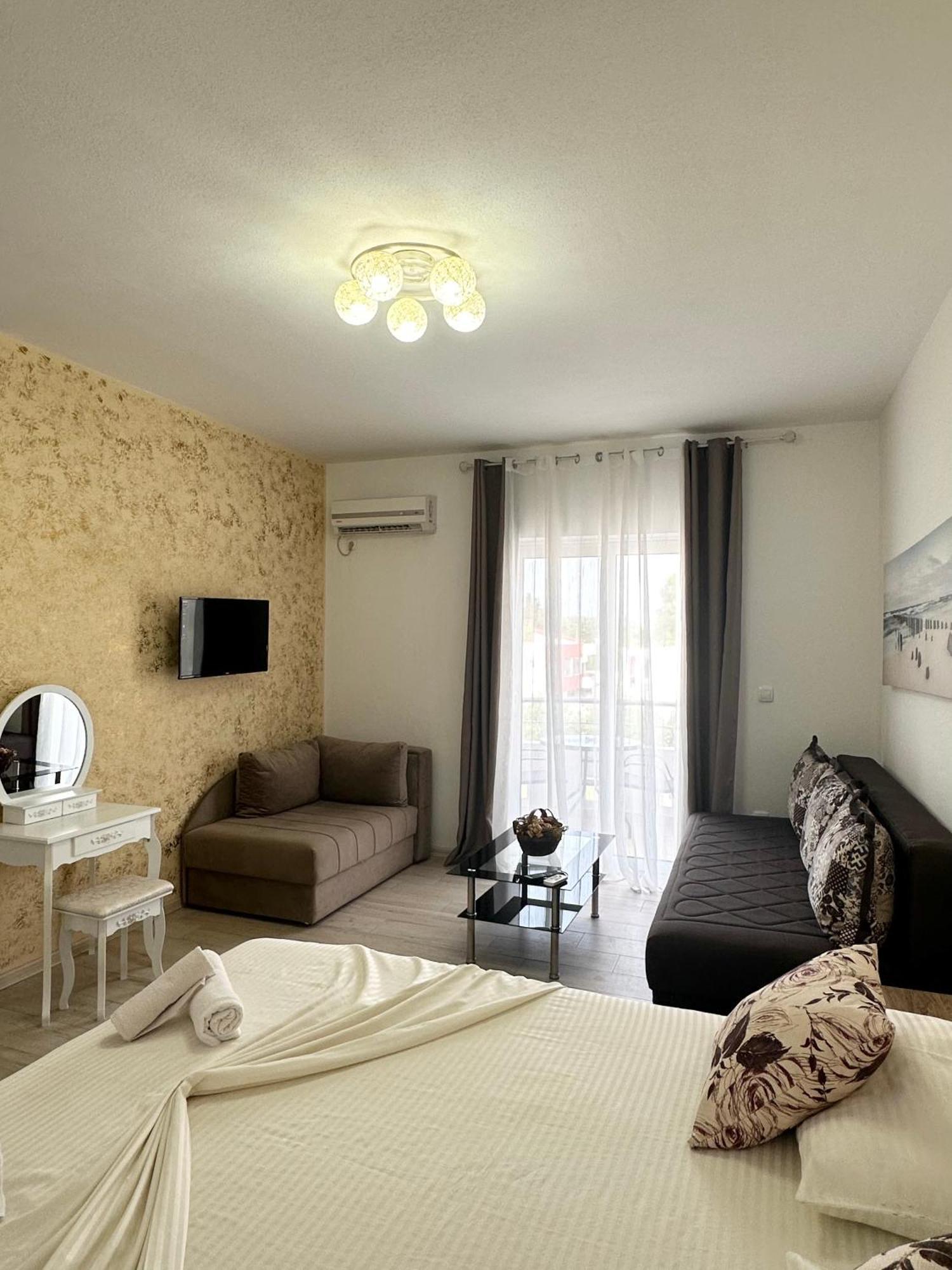 Apartmens Xhenis Lux Ulcinj Kültér fotó