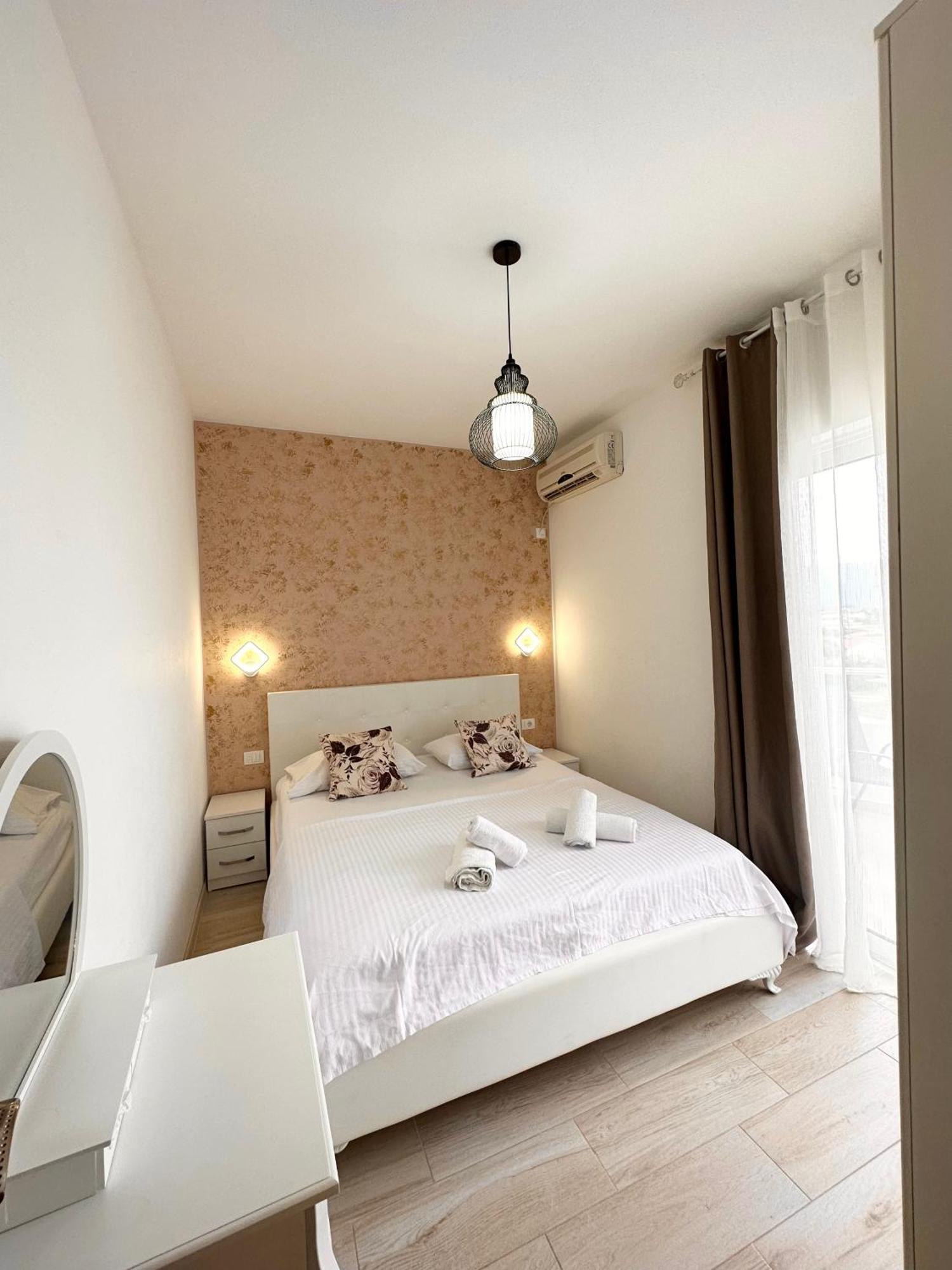Apartmens Xhenis Lux Ulcinj Kültér fotó