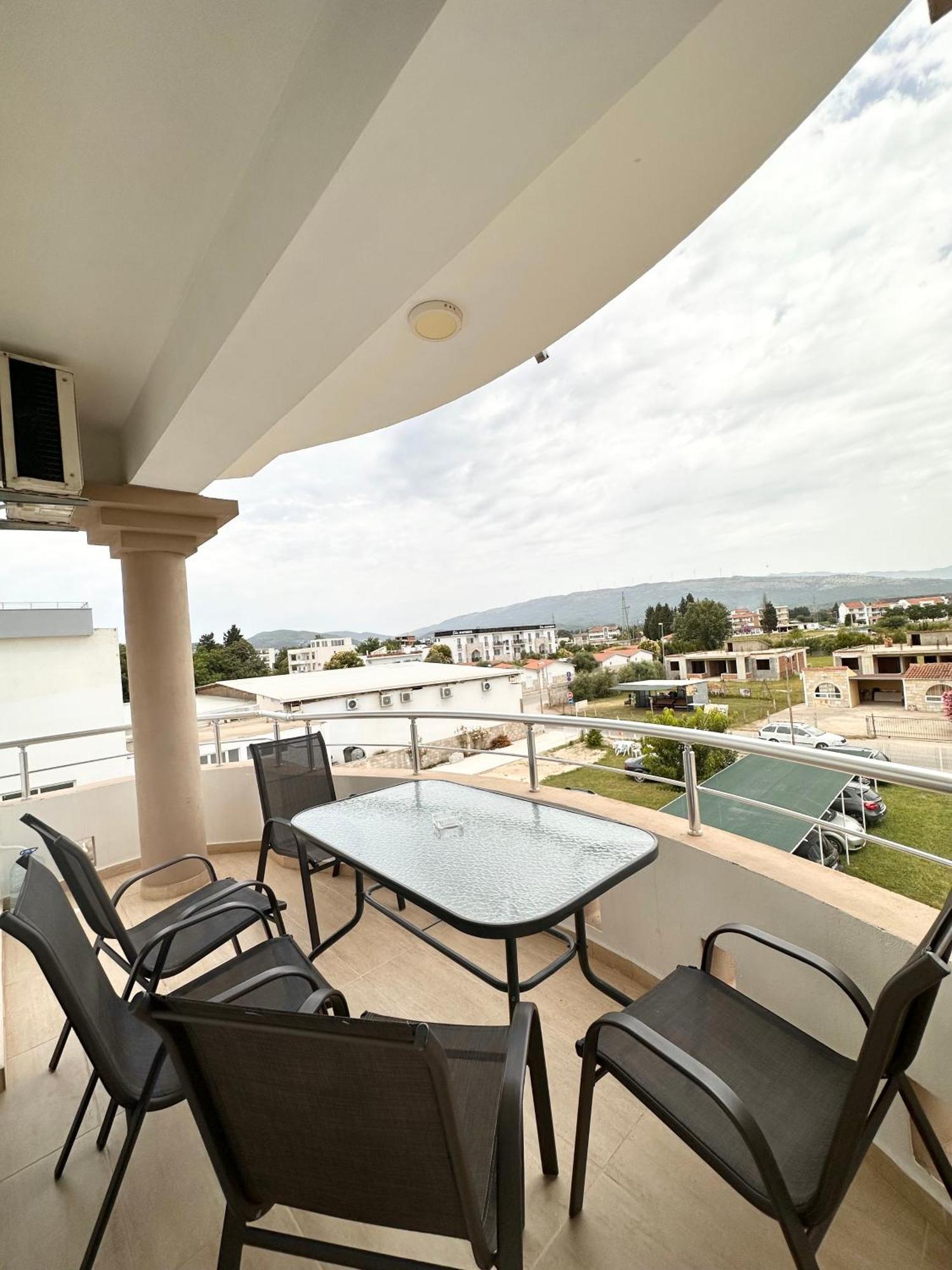 Apartmens Xhenis Lux Ulcinj Kültér fotó
