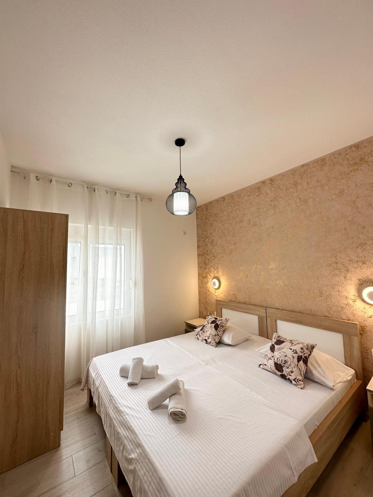 Apartmens Xhenis Lux Ulcinj Kültér fotó