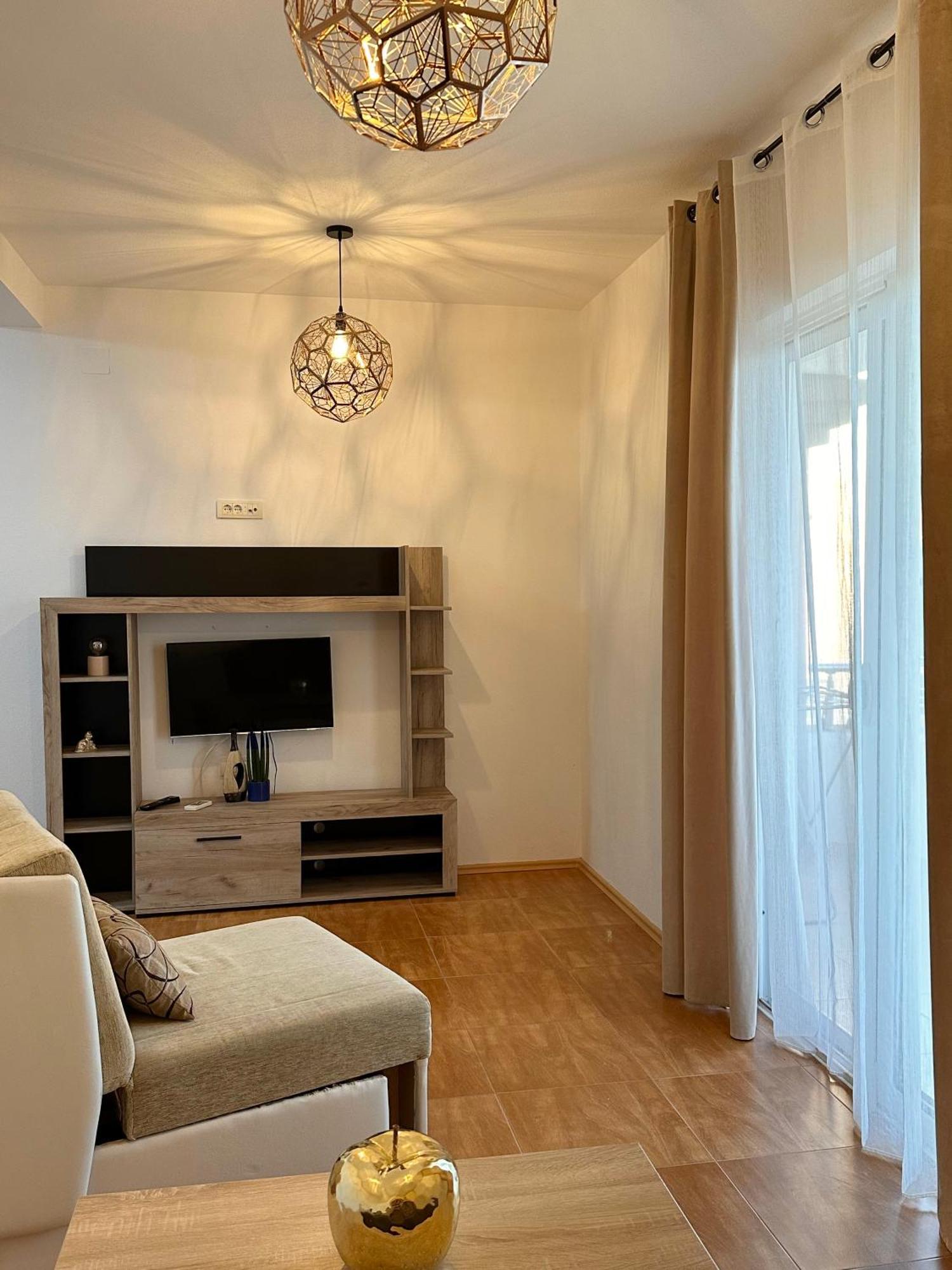 Apartmens Xhenis Lux Ulcinj Kültér fotó